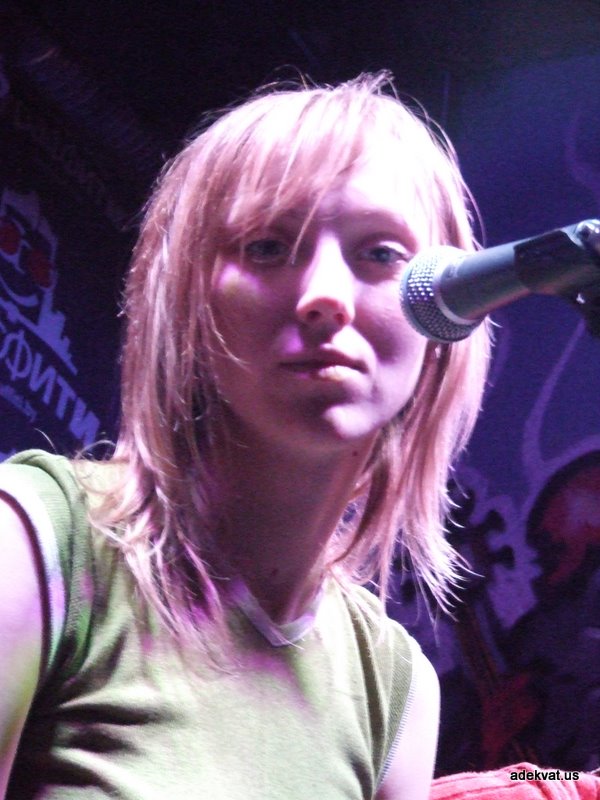 "Мамкины бусы". Фото с февральских концертов 2009 