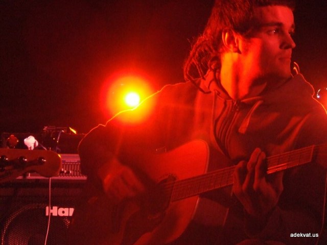 "Мамкины бусы". Фото с февральских концертов 2009
