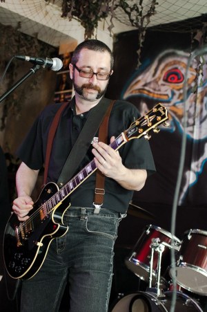 01/05/10 The UNB в студии и на концерте