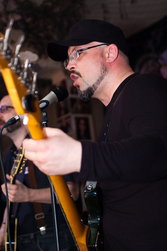 01/05/10 The UNB в студии и на концерте