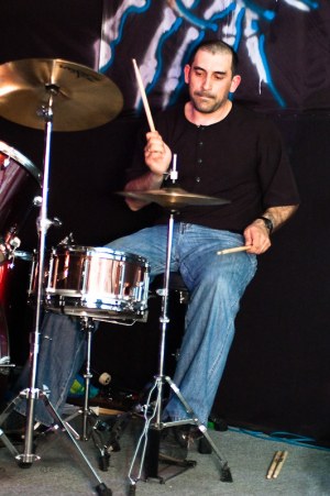 01/05/10 The UNB в студии и на концерте