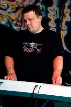 01/05/10 The UNB в студии и на концерте