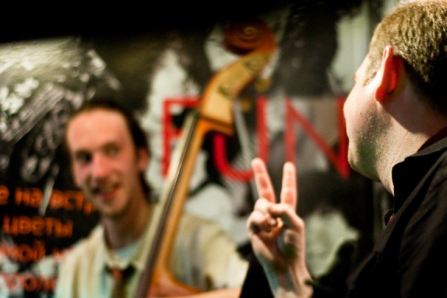 08/05/10 Miss Silence в пивной "История"