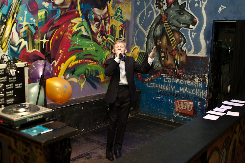 21/05/10 Юра Демидович в "Граффити"