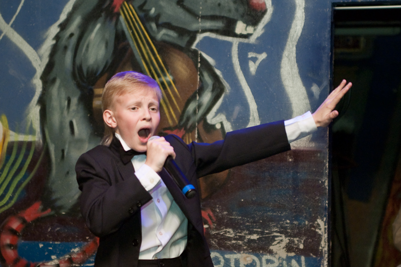 21/05/10 Юра Демидович в "Граффити"