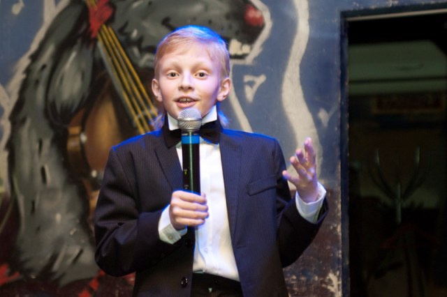 21/05/10 Юра Демидович в "Граффити"