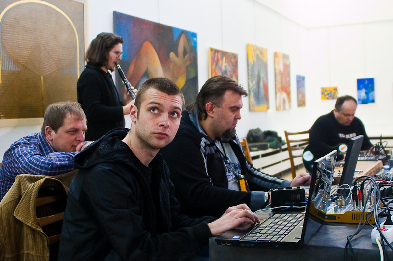 10/04/10 - Неофициальное открытие фестиваля InTouch во Дворце Искусств