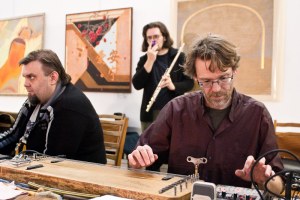 10/04/10 - Неофициальное открытие фестиваля InTouch во Дворце Искусств