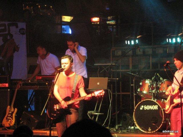 07/03/10 - Группа "Lюк" при участии группы CherryVata @ Реактор