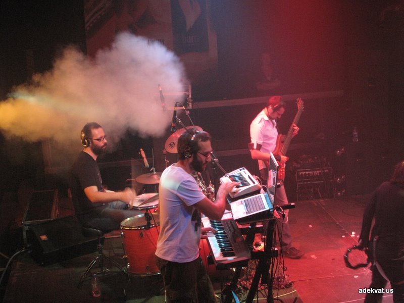 07/03/10 - Группа "Lюк" при участии группы CherryVata @ Реактор