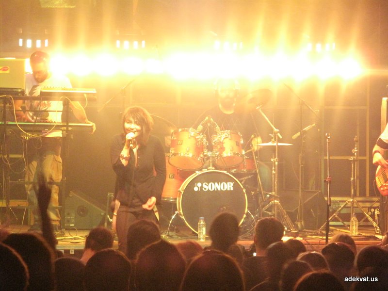 07/03/10 - Группа "Lюк" при участии группы CherryVata @ Реактор