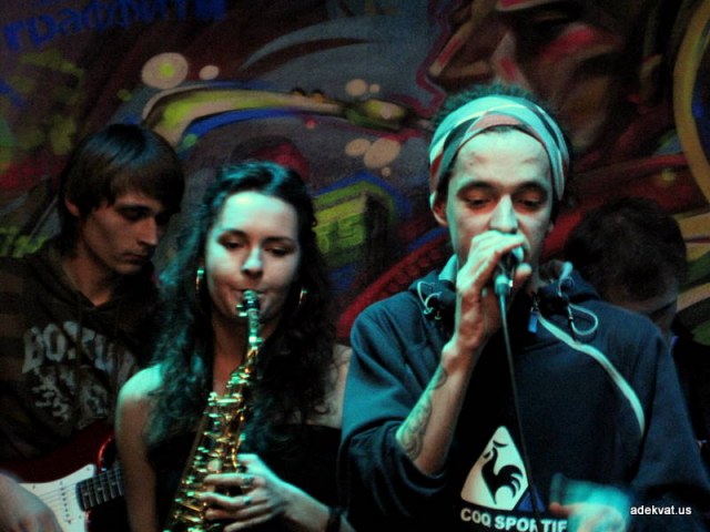 06/04/10 - Graffiti Open Music Fest: NicePrice