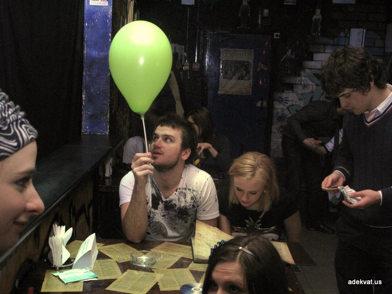 24/04/10 в Граффити. Играет Fila