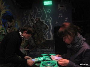 24/04/10 в Граффити. Играет Fila