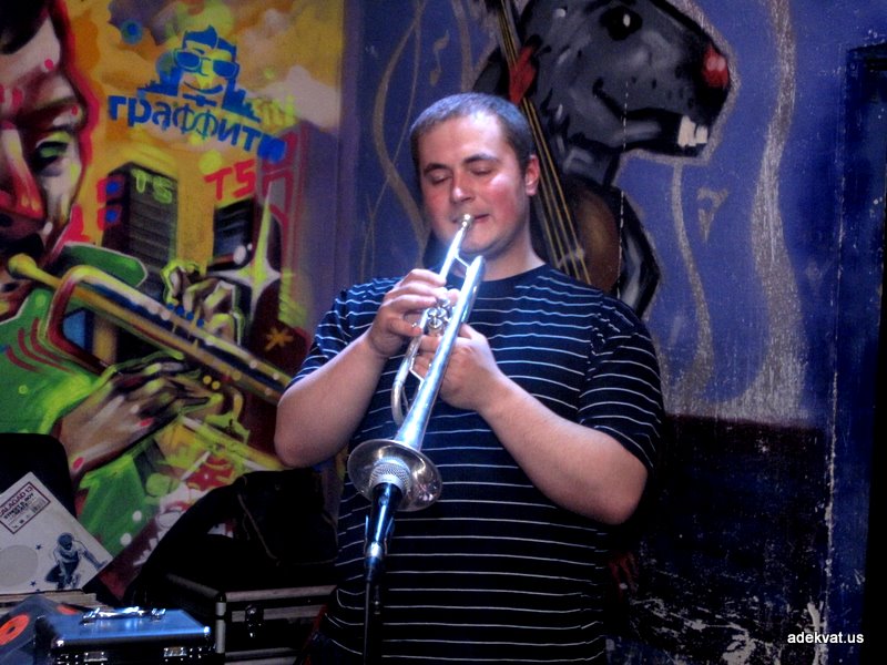 22 и 28 мая 2010 в Граффити. Jam CherryVata Crew 6.0 и Funk on Fridays