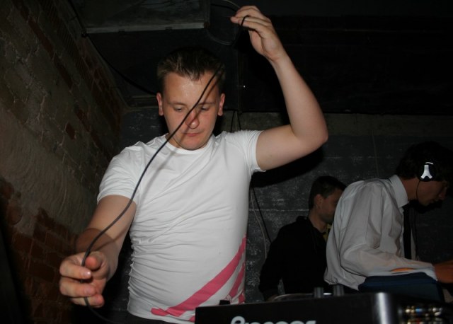 24/06/08 - Почти в квадрате @ Fabrique