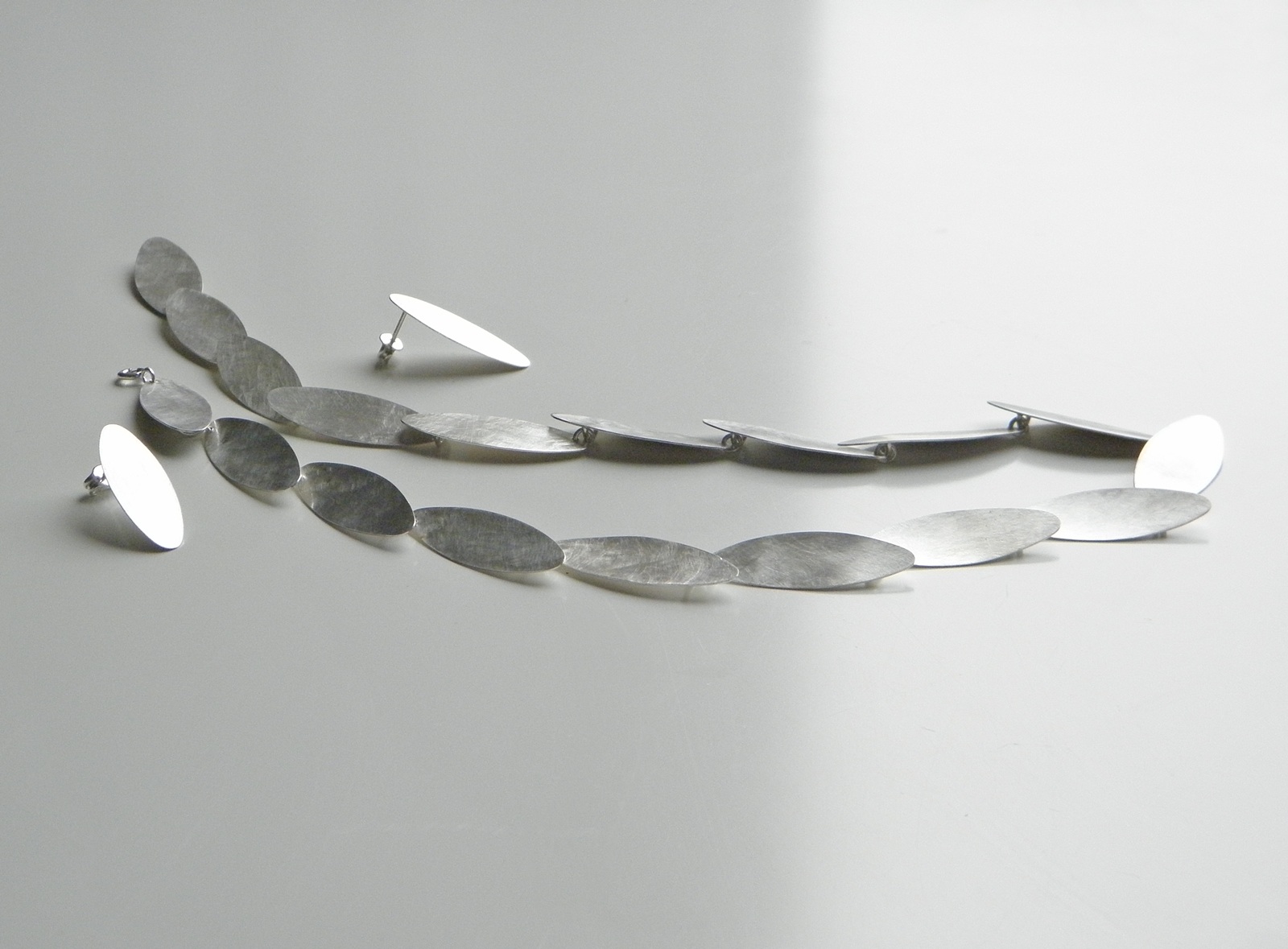 Gunder Jewelry: Подвеска и серьги. 