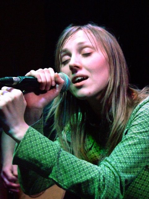 22/03/09 - "Мамкины бусы" в Граффити