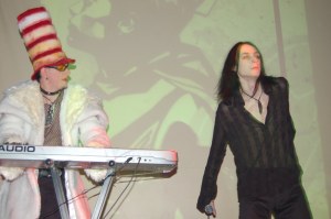 25/02/09 - Презентация дебютного альбома группы Till It Bleeds в клубе Гудвин